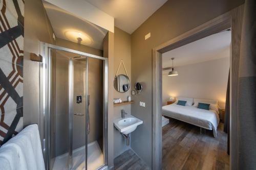 Imagen de la habitación del Hotel Marina Garden. Foto 10