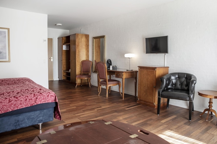 Imagen de la habitación del Hotel Marina, Grenaa. Foto 17
