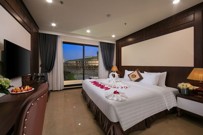 Imagen de la habitación del Hotel Marina Hanoi. Foto 26