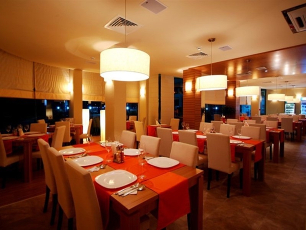 Imagen general del Hotel Marina Holiday Club and Spa. Foto 6
