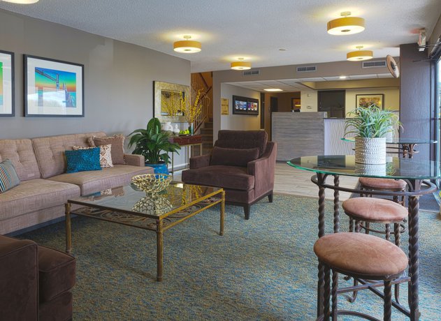 Imagen de los interiores del Hotel Marina Inn And Suites Chalmette - New Orleans. Foto 16