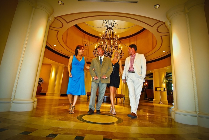 Imagen de los interiores del Hotel Marina Inn At Grande Dunes. Foto 16
