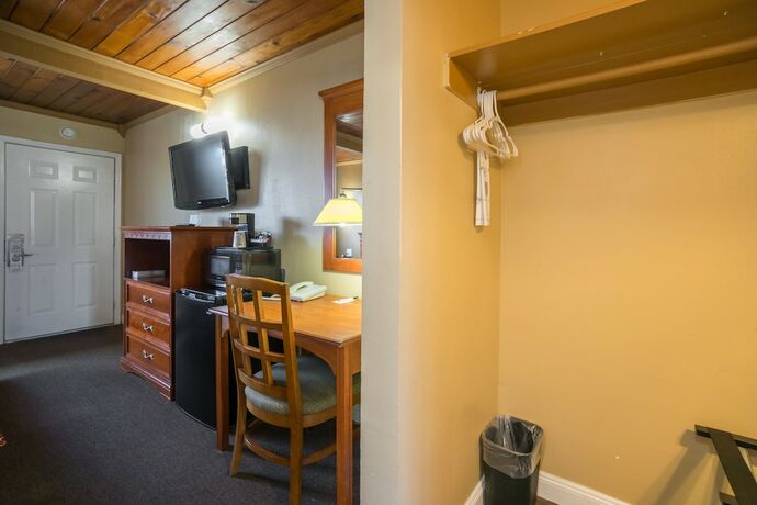 Imagen general del Hotel Marina Inn, Berkeley. Foto 4