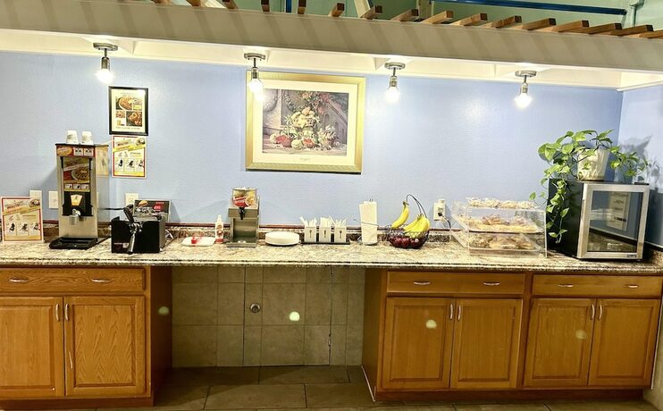 Imagen general del Hotel Marina Inn, Des Moines. Foto 5
