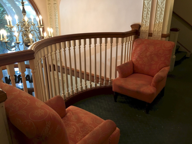 Imagen de los interiores del Hotel Marina Inn. Foto 13