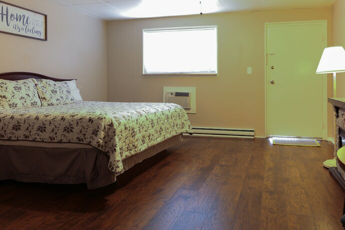 Imagen de la habitación del Hotel Marina Inn and Event Center. Foto 16