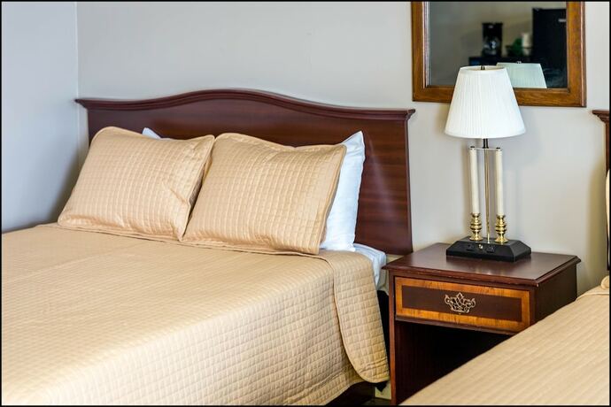 Imagen de la habitación del Hotel Marina Inn and Event Center. Foto 19