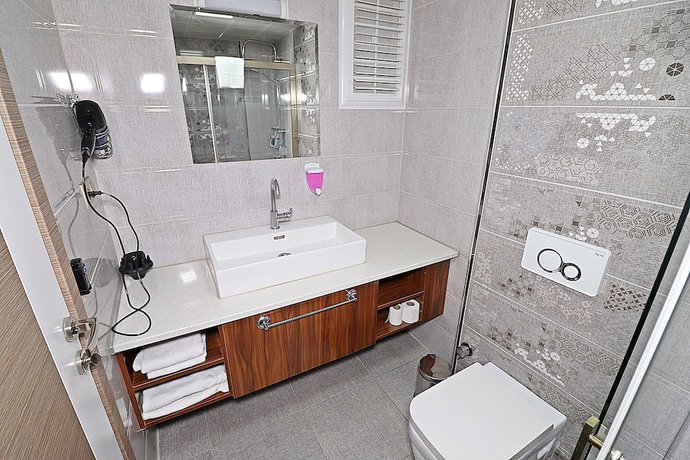 Imagen de la habitación del Hotel Marina, Izmir. Foto 5