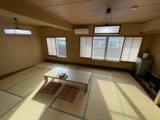 Imagen de la habitación del Hotel Marina Kaiku. Foto 20