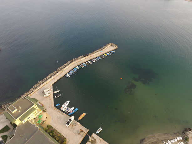 Imagen de los exteriores del Hotel Marina, Kiten. Foto 13