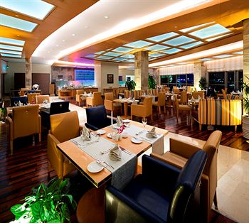 Imagen del bar/restaurante del Hotel Marina Kuwait. Foto 5