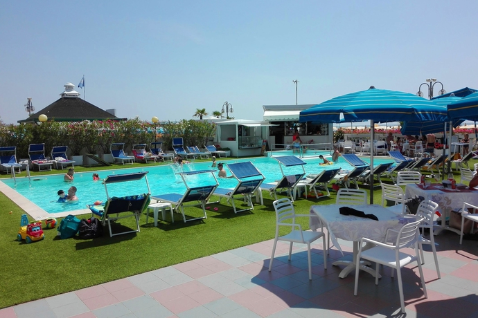 Imagen de la piscina del Hotel Marina, Lido Di Jesolo. Foto 18