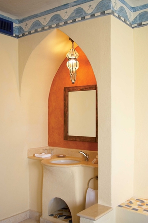 Imagen de la habitación del Hotel Marina Lodge At Port Ghalib. Foto 8