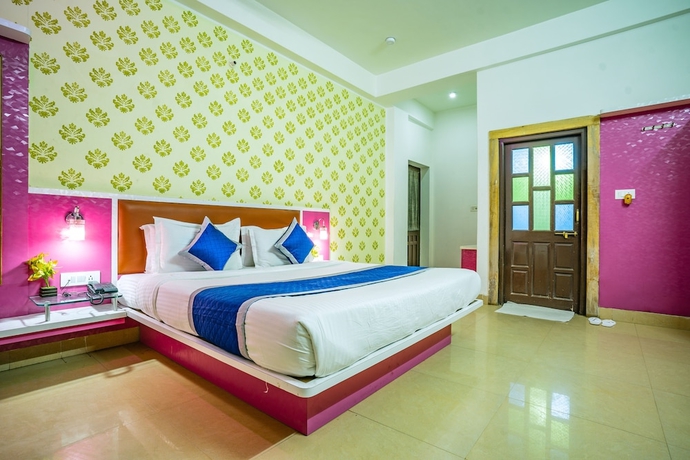 Imagen de la habitación del Hotel Marina Mahal. Foto 7