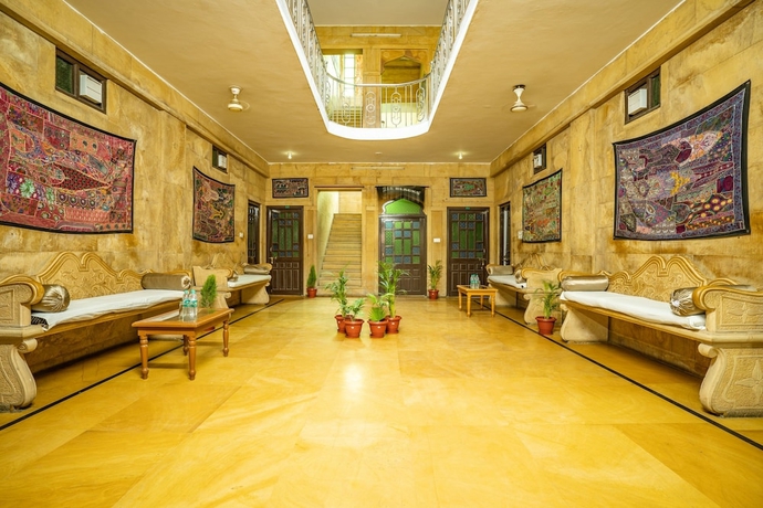 Imagen de los interiores del Hotel Marina Mahal. Foto 10
