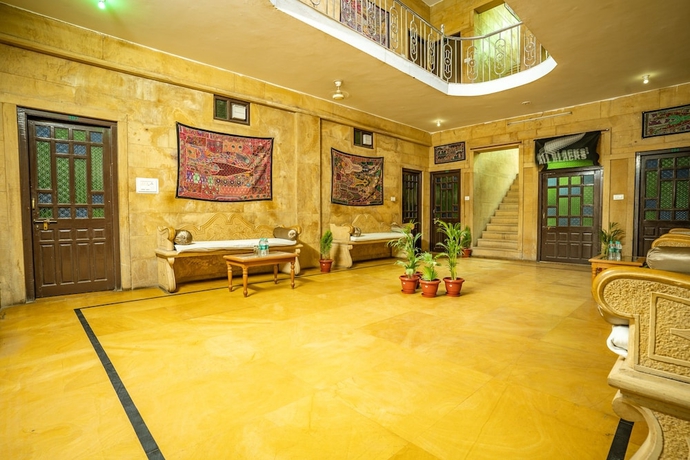 Imagen de los interiores del Hotel Marina Mahal. Foto 16