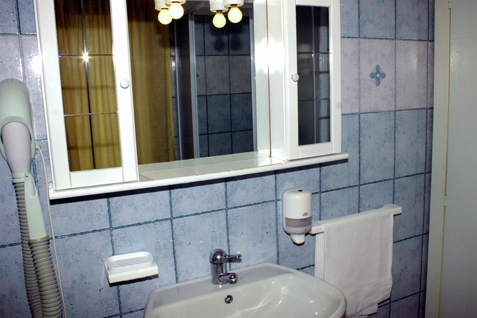 Imagen de la habitación del Hotel Marina Manna and Club Village. Foto 8