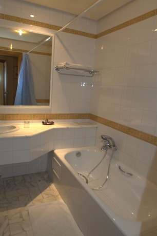 Imagen de la habitación del Hotel Marina Palace. Foto 8