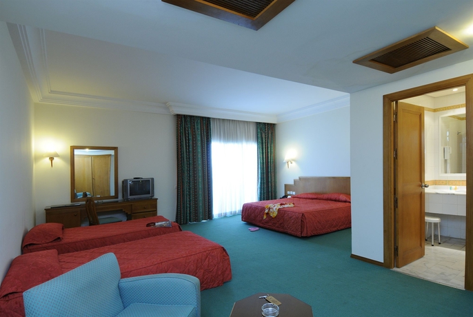 Imagen de la habitación del Hotel Marina Palace. Foto 9