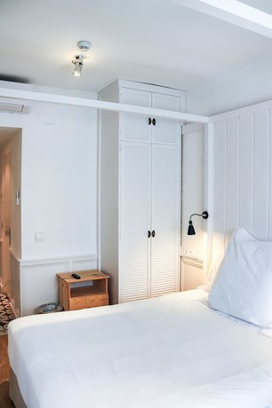 Imagen de la habitación del Hotel Marina, Palam&oacute;s. Foto 19
