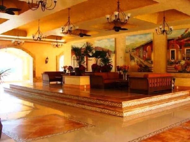 Imagen general del Hotel Marina Park Plaza Condos. Foto 4