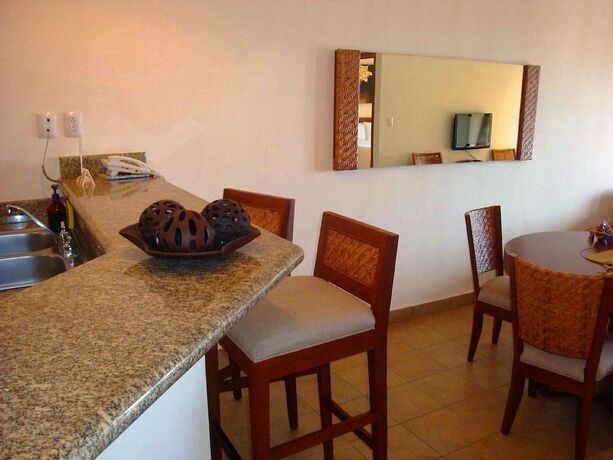 Imagen general del Hotel Marina Park Plaza Condos. Foto 15
