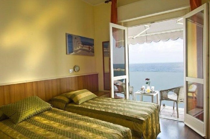 Imagen de la habitación del Hotel Marina, Piani di Celle. Foto 10