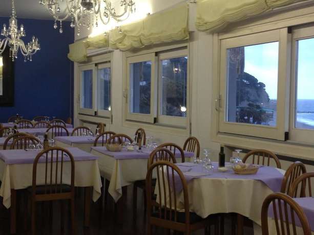 Imagen del bar/restaurante del Hotel Marina, Piani di Celle. Foto 2