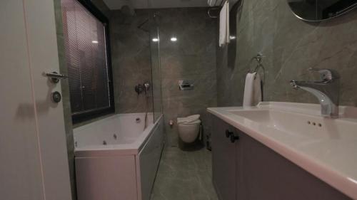 Imagen general del Hotel Marina Port Akyaka, Menteşe. Foto 13