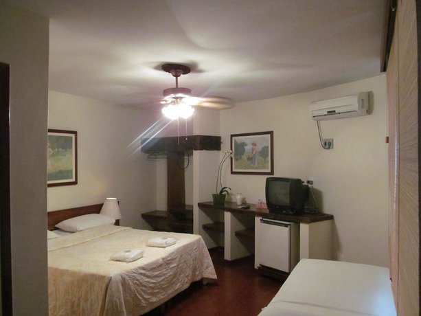 Imagen de la habitación del Hotel Marina Porto Abrolhos. Foto 7