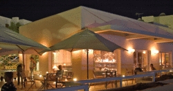 Imagen de los exteriores del Hotel Marina Porto Cari. Foto 6