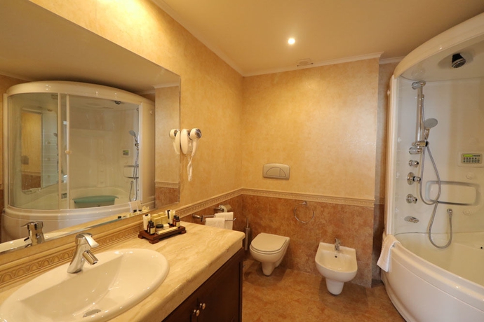 Imagen de la habitación del Hotel Marina Residence Boutique. Foto 9