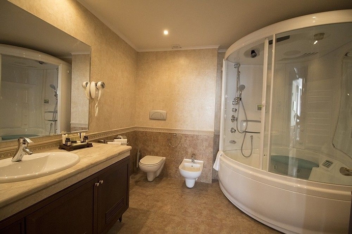 Imagen de la habitación del Hotel Marina Residence Boutique. Foto 10