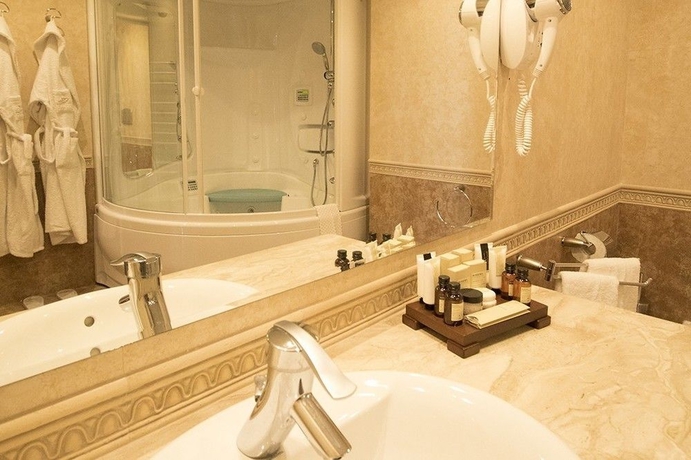 Imagen de la habitación del Hotel Marina Residence Boutique. Foto 11