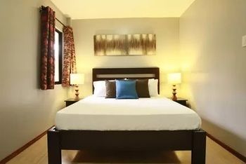 Imagen de la habitación del Hotel Marina Residences. Foto 4