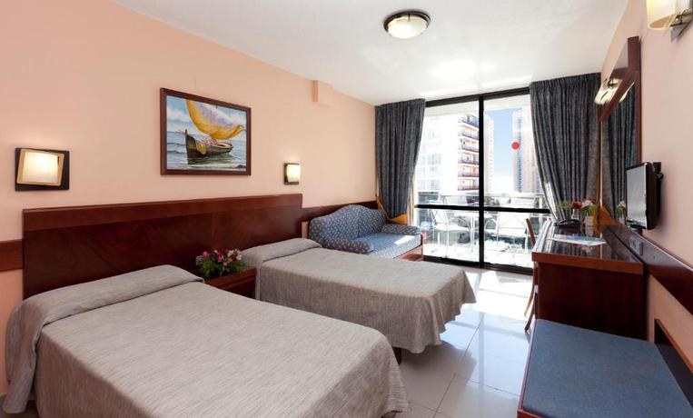 Imagen general del Hotel Marina Resort Benidorm - The Original Benidorm Vibe. Foto 7