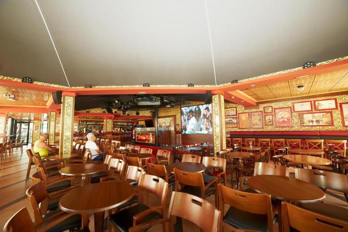 Imagen general del Hotel Marina Resort Benidorm - The Original Benidorm Vibe. Foto 10