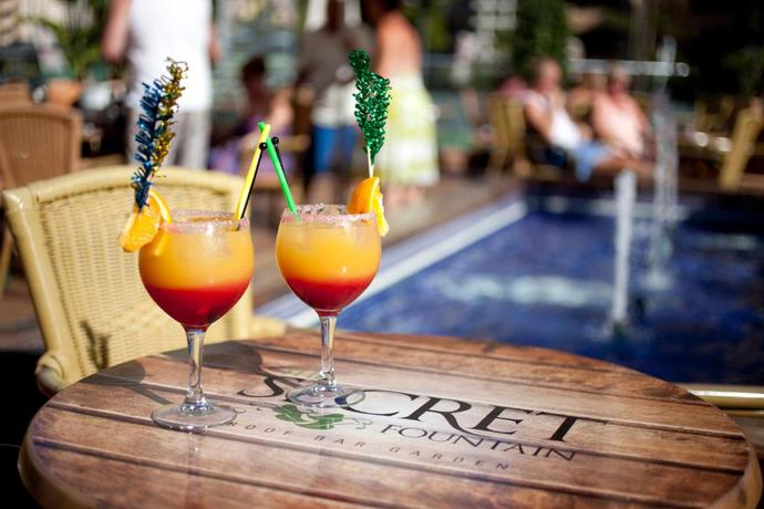 Imagen general del Hotel Marina Resort Benidorm - The Original Benidorm Vibe. Foto 13