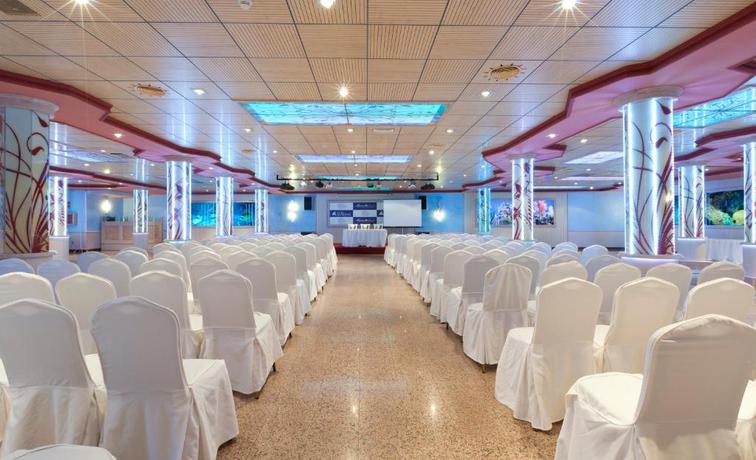 Imagen general del Hotel Marina Resort Benidorm - The Original Benidorm Vibe. Foto 14