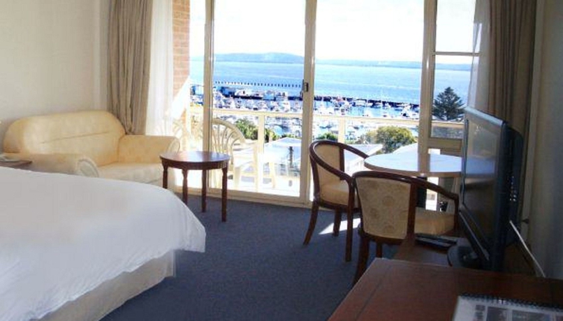 Imagen de la habitación del Hotel Marina Resort. Foto 9