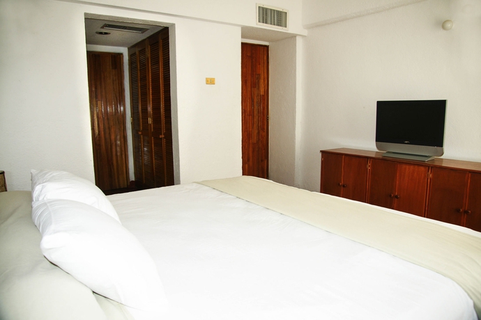 Imagen de la habitación del Hotel Marina Resort and Beach Club. Foto 3