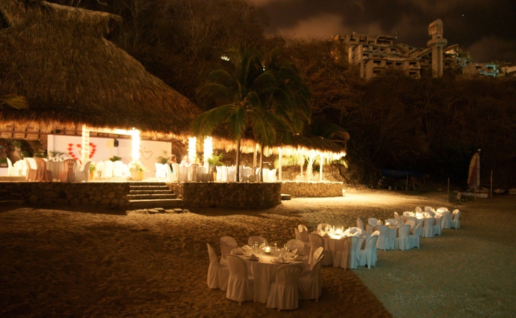 Imagen de los exteriores del Hotel Marina Resort and Beach Club. Foto 8