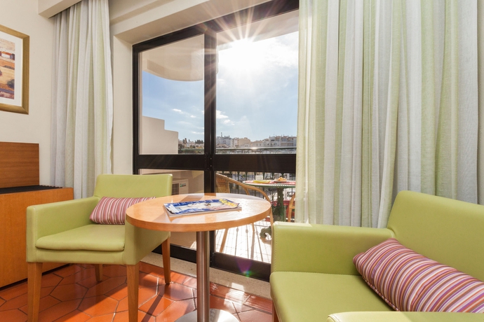 Imagen de los interiores del Hotel Marina Rio. Foto 14