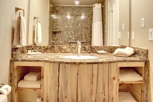 Imagen de la habitación del Hotel Marina Riviera, Big Bear Lake. Foto 3