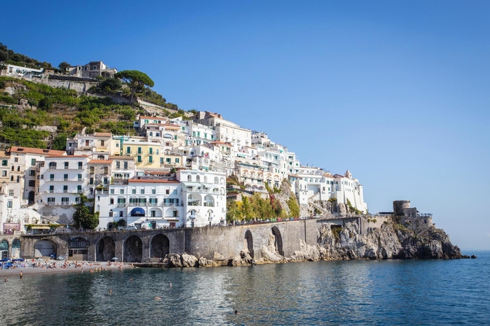 Imagen de los exteriores del Hotel Marina Riviera, Pogerola. Foto 9