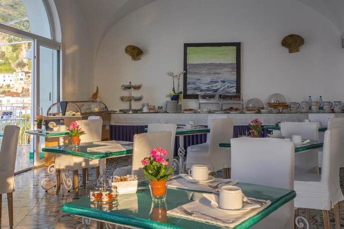 Imagen del bar/restaurante del Hotel Marina Riviera, Pogerola. Foto 2