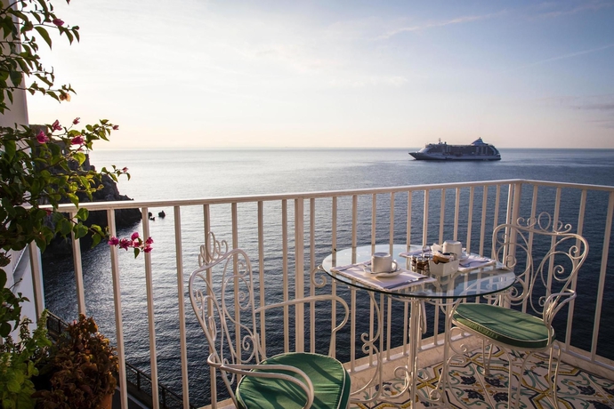 Imagen de la piscina del Hotel Marina Riviera, Pogerola. Foto 11