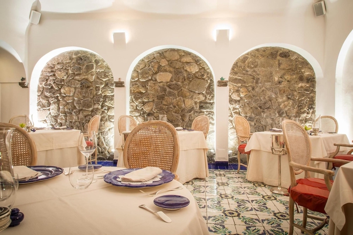 Imagen del bar/restaurante del Hotel Marina Riviera, Pogerola. Foto 6