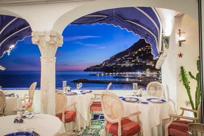 Imagen del bar/restaurante del Hotel Marina Riviera, Pogerola. Foto 8