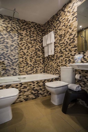 Imagen de la habitación del Hotel Marina, Roses. Foto 2